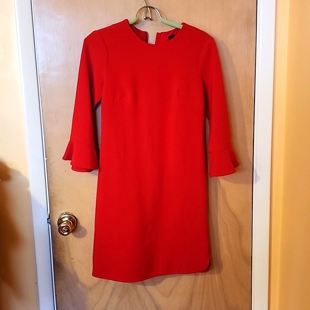 Ann Taylor beautiful red color and material dress size 0 worn once